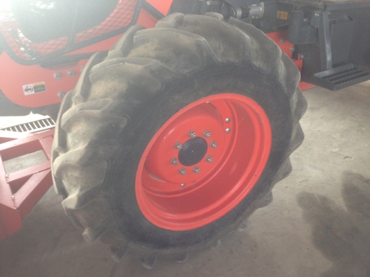 ดาวน์ 95,000 บาท KUBOTA M108S พร้อมใบดันหน้า ชั่วโมง 879 ดาวน์ 95,000 บาท KUBOTA M108S พร้อมใบดันหน้า ชั่วโมง 879