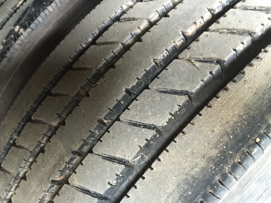 ISUZU FTR 240 ตู้ 10 บาน ISUZU FTR 240 ตู้ 10 บาน