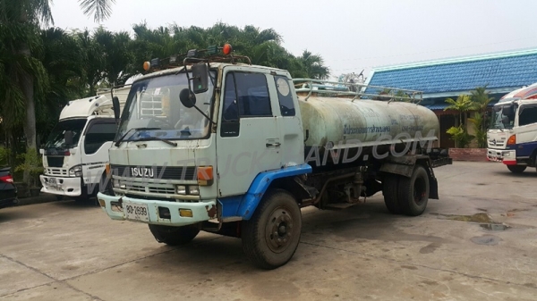 รถบรรทุกน้ำ 6 ล้อ ยี่ห้อ ISUZU  รุ่น FTR  แชซซี FTR11H ปีจดทะเเบียน 2533 ระบบล็อคล้อไฟฟ้า
