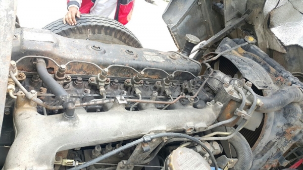 รถบรรทุกน้ำ 6 ล้อ ยี่ห้อ ISUZU  รุ่น FTR  แชซซี FTR11H ปีจดทะเเบียน 2533 ระบบล็อคล้อไฟฟ้า