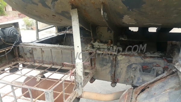 รถบรรทุกน้ำ 6 ล้อ ยี่ห้อ ISUZU  รุ่น FTR  แชซซี FTR11H ปีจดทะเเบียน 2533 ระบบล็อคล้อไฟฟ้า