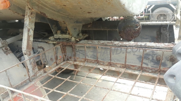 รถบรรทุกน้ำ 6 ล้อ ยี่ห้อ ISUZU  รุ่น FTR  แชซซี FTR11H ปีจดทะเเบียน 2533 ระบบล็อคล้อไฟฟ้า