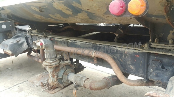 รถบรรทุกน้ำ 6 ล้อ ยี่ห้อ ISUZU  รุ่น FTR  แชซซี FTR11H ปีจดทะเเบียน 2533 ระบบล็อคล้อไฟฟ้า