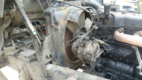 รถบรรทุกน้ำ 6 ล้อ ยี่ห้อ ISUZU  รุ่น FTR  แชซซี FTR11H ปีจดทะเเบียน 2533 ระบบล็อคล้อไฟฟ้า