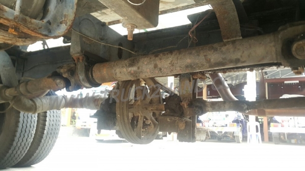 รถบรรทุกน้ำ 6 ล้อ ยี่ห้อ ISUZU  รุ่น FTR  แชซซี FTR11H ปีจดทะเเบียน 2533 ระบบล็อคล้อไฟฟ้า