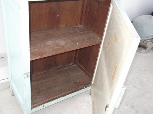 ขายตู้โชว์ไม้สักเก่า ขายตู้โชว์ไม้สักเก่า