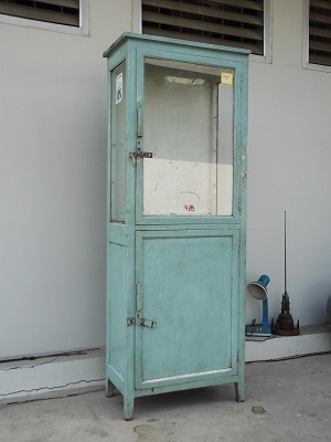 ขายตู้โชว์ไม้สักเก่า