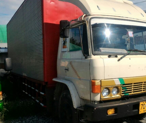 หกล้อ ฮีโน่ FL17-EH700-168แรง ยาง900 บรรทุกตู้แห้ง ยาว7.20ม สภาพดีพร้อมใช้ ทะเบียนพร้อมโอน ราคา 345,000บ ต่อรองได้ ครับ