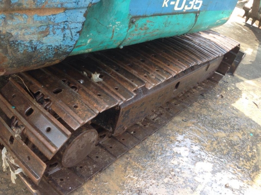 ขายแมคโครคูโบต้าPC35 คอนโทนสั้น สภาพสวยพร้อมใช้งานครับ ขาย 270000 บาท