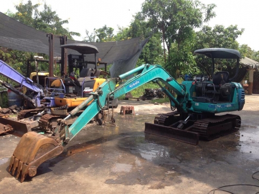 ขายแมคโครคูโบต้าPC35 คอนโทนสั้น สภาพสวยพร้อมใช้งานครับ ขาย 270000 บาท