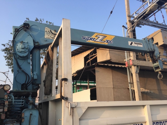 ขายรถบรรทุกติดเครน สภาพสวย