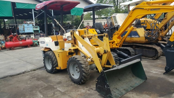 ขายรถตัก YANMAR รุ่น Y30W มือสองญี่ปุ่น ตักได้ ครึ่งคิว สองเพลา เอวอ่อน มือถือ /LINE ID : 0818753444