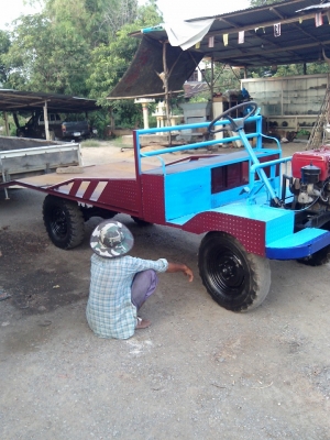 ขายเหมาครับ 3 อย่าง อีแต๋น2คัน เทเลอร์ใหญ่ 1 พ่วง