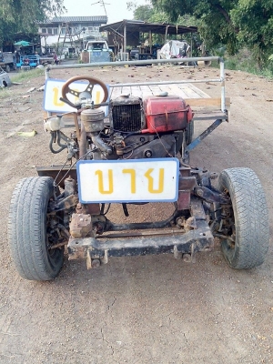 ขายเหมาครับ 3 อย่าง อีแต๋น2คัน เทเลอร์ใหญ่ 1 พ่วง