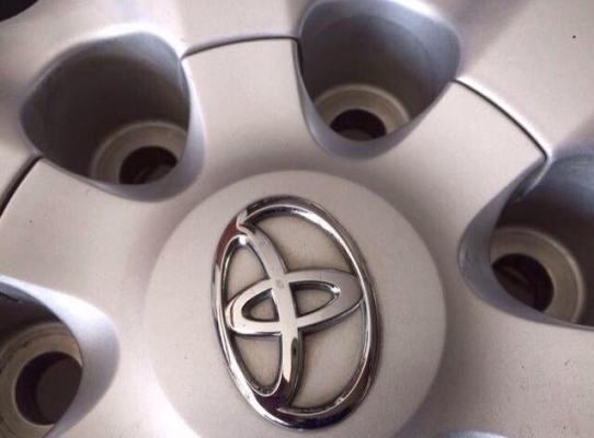 ขายล้อแม็ค FORTUNER , VEGO ขอบ 17 พร้อมยาง บริดสโตน 265-65 R17