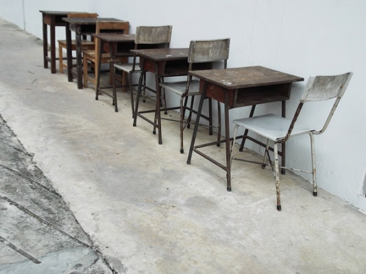 ขายเหมาโต๊ะเก้าอี้นักเรียน5ชุด