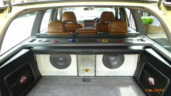 ขายรถ VOLVO 850 TURBO ปี 95 สีเหลือง แต่งเป็น 855t5r