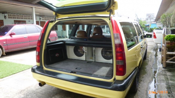 ขายรถ VOLVO 850 TURBO ปี 95 สีเหลือง แต่งเป็น 855t5r