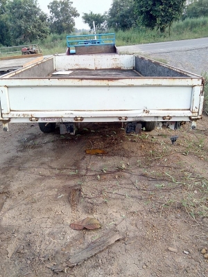 ขายเหมาครับ 3 อย่าง อีแต๋น2คัน เทเลอร์ใหญ่ 1 พ่วง