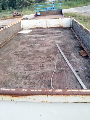 ขายเหมาครับ 3 อย่าง อีแต๋น2คัน เทเลอร์ใหญ่ 1 พ่วง