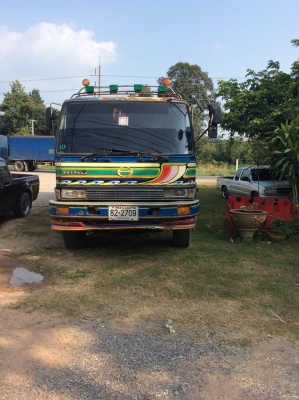 ขายด่วน*** รถสิบล้อ Hino 3H เครื่อง 195 2 เพลาดั๊มเนียม สภาพเยี่ยม รถใช้งานได้ดี เครื่องสภาพดี เล่มทะเบียนพร้อมโอน