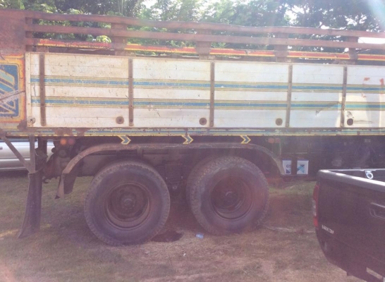 ขายด่วน*** รถสิบล้อ Hino 3H เครื่อง 195 2 เพลาดั๊มเนียม สภาพเยี่ยม รถใช้งานได้ดี เครื่องสภาพดี เล่มทะเบียนพร้อมโอน