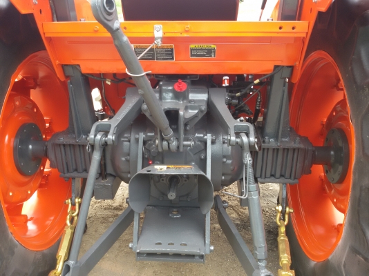 ปัญญาแทรคเตอร์..จัดมาให้ครับ ด่วน!!!คูโบต้า M5000 พร้อมใบมีดคานล่าง และผาน CMT 6&times;24 เล่มทะเบียนพร้อม จัดส่ง อ.กงไกรลาศ จ.สุโขทัย