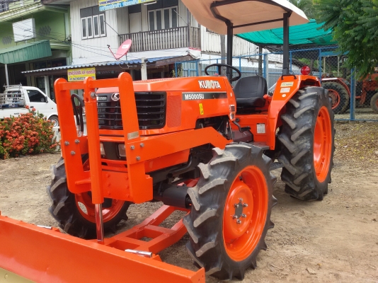 ปัญญาแทรคเตอร์..จัดมาให้ครับ ด่วน!!!คูโบต้า M5000 พร้อมใบมีดคานล่าง และผาน CMT 6&times;24 เล่มทะเบียนพร้อม จัดส่ง อ.กงไกรลาศ จ.สุโขทัย