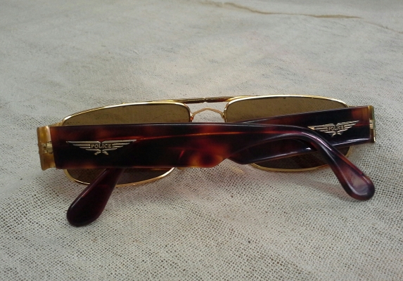 แว่นตาแบรนด์ผู้พิทักษ์สันติราษฎร์ POLICE made in Italy แว่นตาแบรนด์ผู้พิทักษ์สันติราษฎร์ POLICE made in Italy