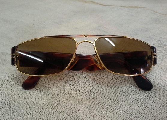 แว่นตาแบรนด์ผู้พิทักษ์สันติราษฎร์ POLICE made in Italy แว่นตาแบรนด์ผู้พิทักษ์สันติราษฎร์ POLICE made in Italy