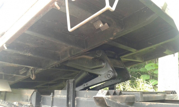 รถฮีโน่ 6 ล้อดั้ม KM - 777. 117 แรงม้า. ปี 36   สนใจติดต่อ  081 - 6079515