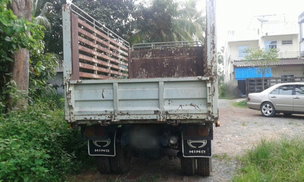 รถฮีโน่ 6 ล้อดั้ม KM - 777. 117 แรงม้า. ปี 36   สนใจติดต่อ  081 - 6079515