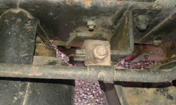 รถฮีโน่ 6 ล้อดั้ม KM - 777. 117 แรงม้า. ปี 36   สนใจติดต่อ  081 - 6079515