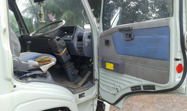 รถฮีโน่ 6 ล้อดั้ม KM - 777. 117 แรงม้า. ปี 36   สนใจติดต่อ  081 - 6079515