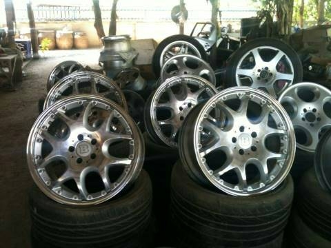 ขายล้อ  brabus block 5R18กว้าง 8.5et35 ทั้ง 4ล้อ ขาย 20900