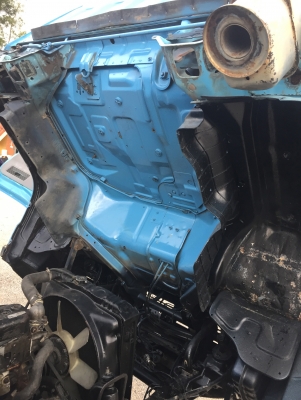 รถอีซูซุ 4 ล้อ NKR 88 แรงม้า. ปี 36.   สนใจติดต่อ  081 - 6079515