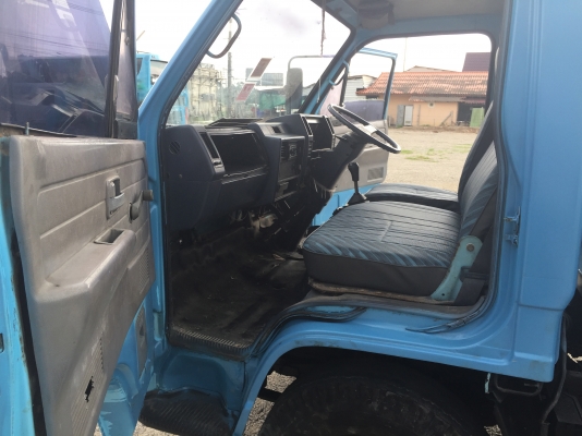 รถอีซูซุ 4 ล้อ NKR 88 แรงม้า. ปี 36.   สนใจติดต่อ  081 - 6079515