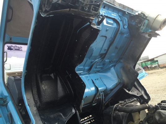 รถอีซูซุ 4 ล้อ NKR 88 แรงม้า. ปี 36.   สนใจติดต่อ  081 - 6079515