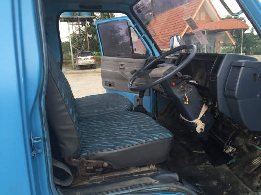 รถอีซูซุ 4 ล้อ NKR 88 แรงม้า. ปี 36.   สนใจติดต่อ  081 - 6079515