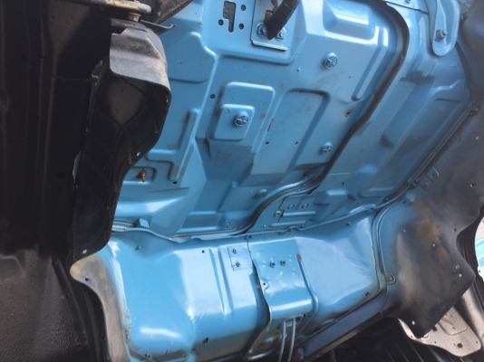 รถอีซูซุ 4 ล้อ NKR 88 แรงม้า. ปี 36.   สนใจติดต่อ  081 - 6079515