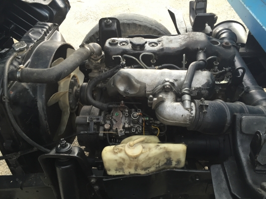 รถอีซูซุ 4 ล้อ NKR 88 แรงม้า. ปี 36.   สนใจติดต่อ  081 - 6079515