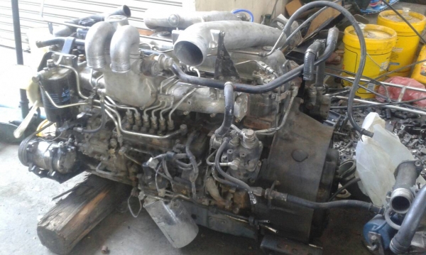 ขายเครื่อง6D16 terbo อินเตอร์260Hp ราคา 170,000 พร้อมใบคุมคับ