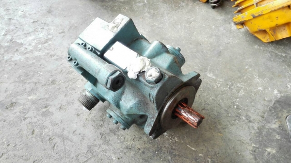 Sell>> ปั้มไฮดรอลิค DAIKIN Made in Japan สภาพใหม่ เก่าเก็บ!!