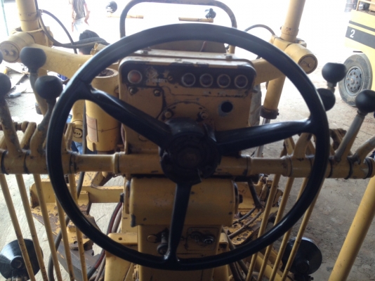 ขายรถเกรตเดอ140G เอกสารเล่มพร้อมใช้งาน ติดต่อ คุณ อ๊อฟ พิจิตร 086-737-9991