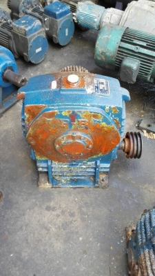 Sell>> หัวเกียร์ทด P-B Taiwan เบอร์ 200 อัตราทด 1:20 สภาพใหม่ สด แน่น มี 3 ลูก เหมาหมดมีราคาพิเศษให้ครับ!!