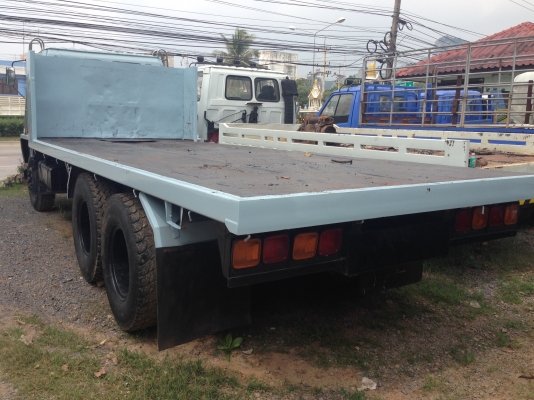 ISUZU 195 เพลาเดียว ISUZU 195 เพลาเดียว