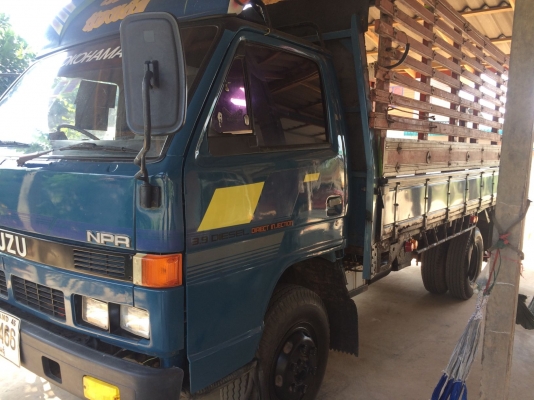 isuzu 115 NPR รถห้างแท้ พร้อมใช้ เครื่องดี คัชชีสวย ยางดี6เส้น