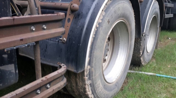 ขายรถ10ล้อหัวลาก ISUZU MP1GXZ77N8T เครื่อง 360แรงม้า ปี52 (เฉพาะหัว) สนใจโทร 081-970-1072