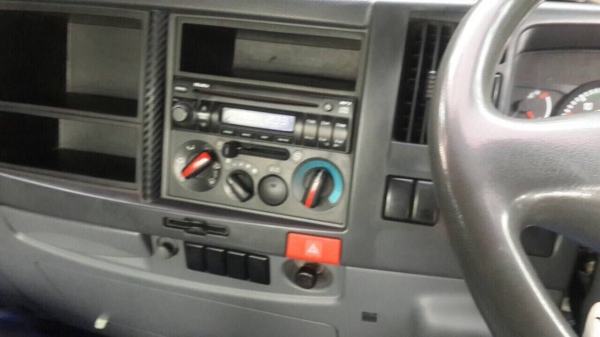 ขายรถ10ล้อหัวลาก ISUZU MP1GXZ77N8T เครื่อง 360แรงม้า ปี52 (เฉพาะหัว) สนใจโทร 081-970-1072