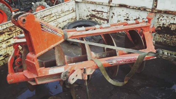 ขายผานพรวนพร้อม โรตาลี่ตราช้าง ของL3608 2ชิ้น ครับ